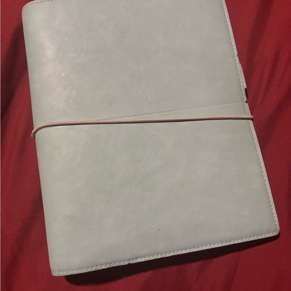 filoFAX Light Gray Leather Organizer